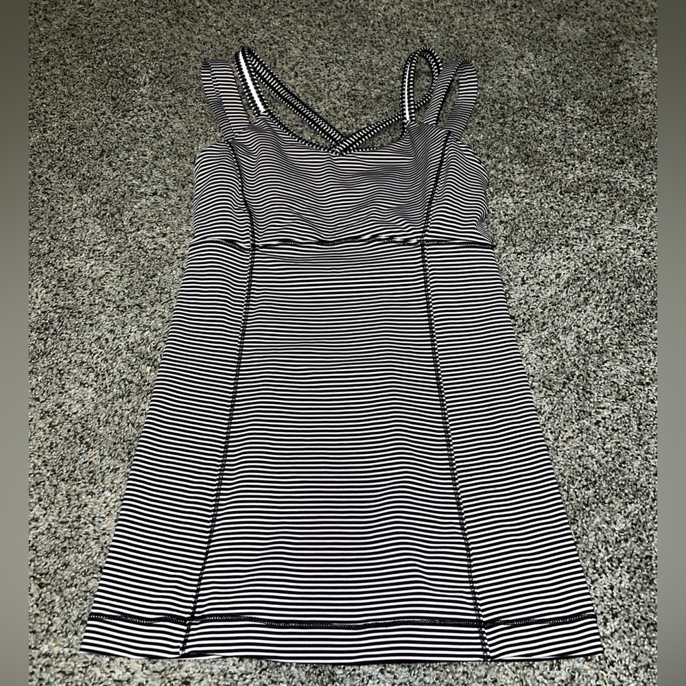 Lululemon tank top